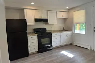 88 Washburn, Springfield, MA 01107 - Photo 6