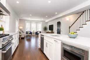 141 W Sixth St, Boston, MA 02127 - Photo 4