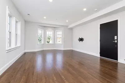 141 W 6th St #3, Boston, MA 02127 - Photo 8