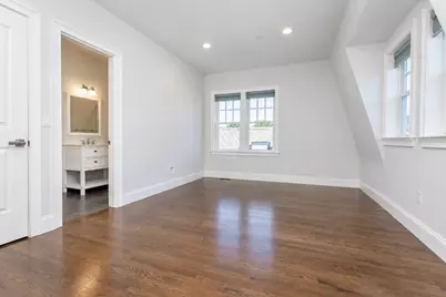 141 W 6th St #3, Boston, MA 02127 - Photo 24