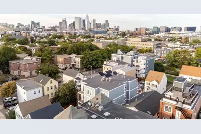 141 W 6th St #3, Boston, MA 02127 - Photo 38