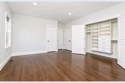141 W 6th St #3, Boston, MA 02127 - Photo 18