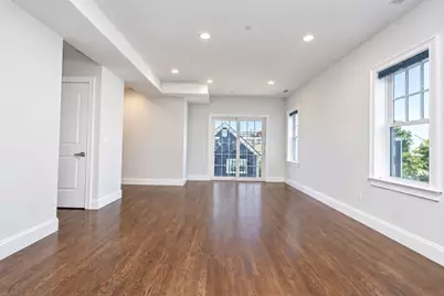 141 W 6th St #3, Boston, MA 02127 - Photo 10