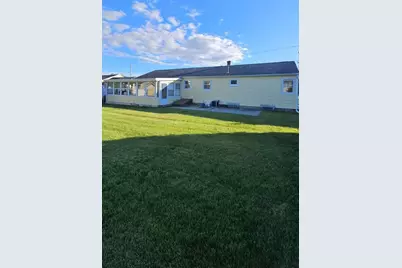 38 Cora Ave, Chicopee, MA 01013 - Photo 2