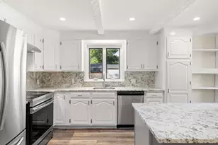 50 Main St, Medway, MA 02053 - Photo 12