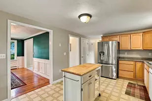 21 Lyons Rd, Dudley, MA 01571 - Photo 14