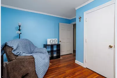 127 Pleasant St, Lunenburg, MA 01462 - Photo 10