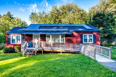 127 Pleasant St, Lunenburg, MA 01462 - Photo 1