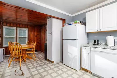 127 Pleasant St, Lunenburg, MA 01462 - Photo 18
