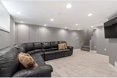 102 Narragansett Rd, Quincy, MA 02169 - Photo 24