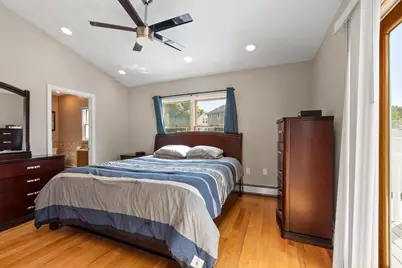 102 Narragansett Rd, Quincy, MA 02169 - Photo 14