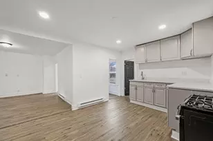 41 Prospect St, North Adams, MA 01247 - Photo 14