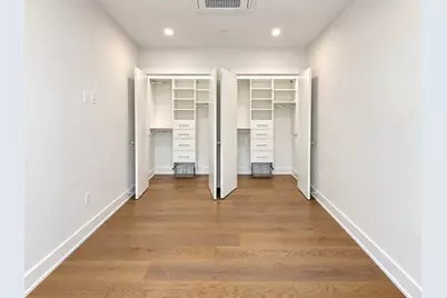 804 E 7th Street #203, Boston, MA 02127 - Photo 16