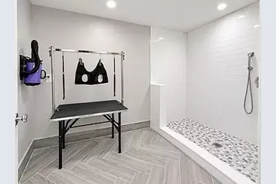804 E 7th Street #203, Boston, MA 02127 - Photo 18