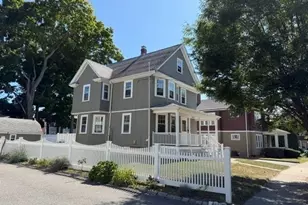 30 Washburn St, Newton, MA 02458 - Photo 12