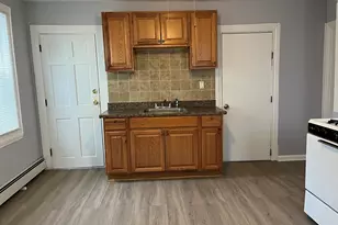 108 Capital St, Pawtucket, RI 02860 - Photo 8