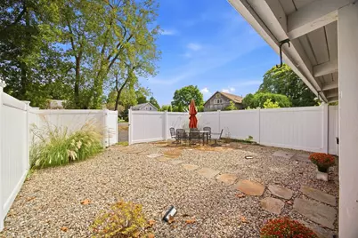 62 Main St #6-2, Hatfield, MA 01038 - Photo 4