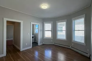 61 Vine, Lynn, MA 01905 - Photo 4