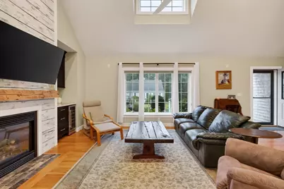 276 Pheasant Hill Cir, Barnstable, MA 02635 - Photo 6