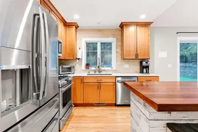 276 Pheasant Hill Cir, Barnstable, MA 02635 - Photo 18