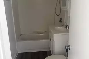 40 W Broadway, Derry, NH 03038 - Photo 2