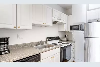 14-16 Derne Street, Boston, MA 02114 - Photo 4