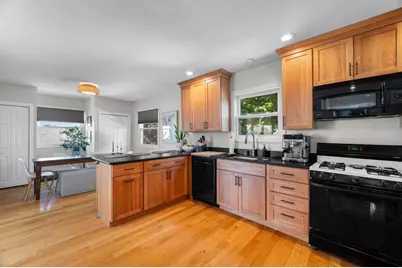 17 Herschel St #3, Lynn, MA 01902 - Photo 6