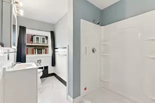 140 S Main St, Bellingham, MA 02019 - Photo 16