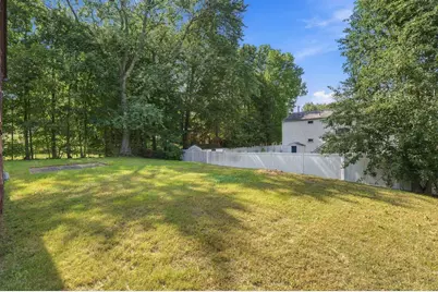 140 S Main St, Bellingham, MA 02019 - Photo 32