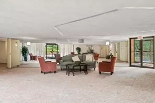 406 Paradise Rd, Swampscott, MA 01907 - Photo 4