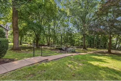 406 Paradise Road #3H, Swampscott, MA 01907 - Photo 40
