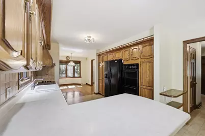 227 Telegraph Ave, Chicopee, MA 01020 - Photo 14