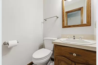227 Telegraph Ave, Chicopee, MA 01020 - Photo 18
