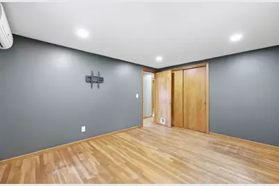 59 Washington Ave, South Hadley, MA 01075 - Photo 16