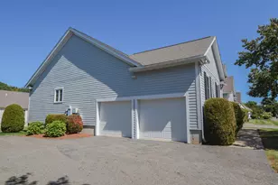 5 Village Ln, Methuen, MA 01844 - Photo 4