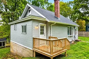 142 May St, North Attleboro, MA 02760 - Photo 2