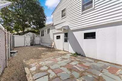135 Cherry Street, Gloucester, MA 01930 - Photo 26