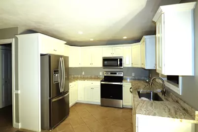 22 Horne Way #22, Millbury, MA 01527 - Photo 4