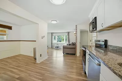 19 Harold St, Worcester, MA 01604 - Photo 8