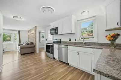 19 Harold St, Worcester, MA 01604 - Photo 6