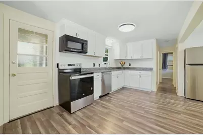 19 Harold St, Worcester, MA 01604 - Photo 10