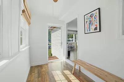 19 Harold St, Worcester, MA 01604 - Photo 2