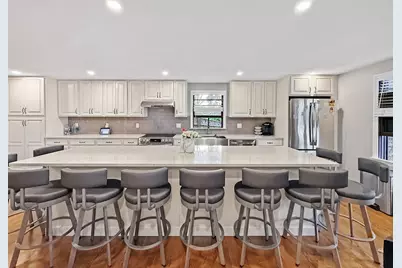 59 Maplewood Rd, Lynn, MA 01904 - Photo 12