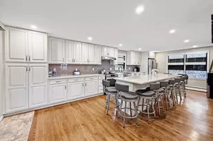 59 Maplewood Rd, Lynn, MA 01904 - Photo 2