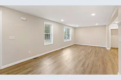 4 Lady Bug Ln, Plymouth, MA 02360 - Photo 8