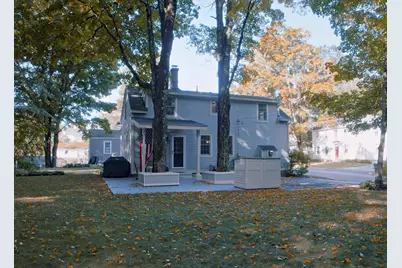 20 Charlton St, Sturbridge, MA 01566 - Photo 2