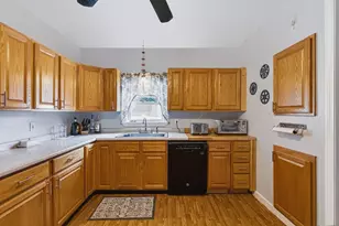 71 Wilson St, Haverhill, MA 01832 - Photo 16