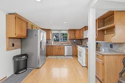 950 Glen St, New Bedford, MA 02745 - Photo 24
