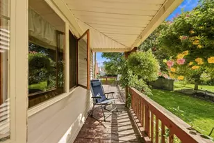 326 Cedar St, New Bedford, MA 02740 - Photo 6