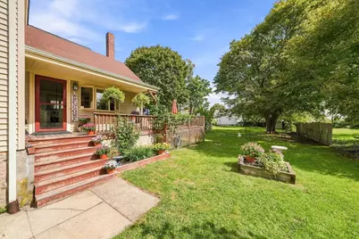 326 Cedar St, New Bedford, MA 02740 - Photo 6